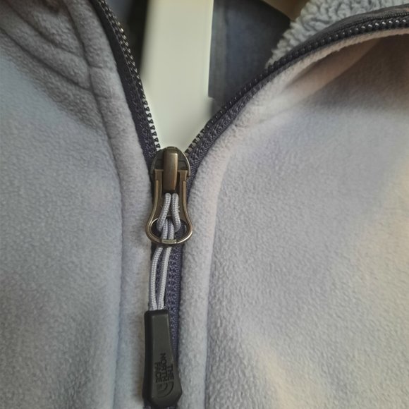 The North Face Women’s Fleece Full Zip Jacket - Picture 3 of 11